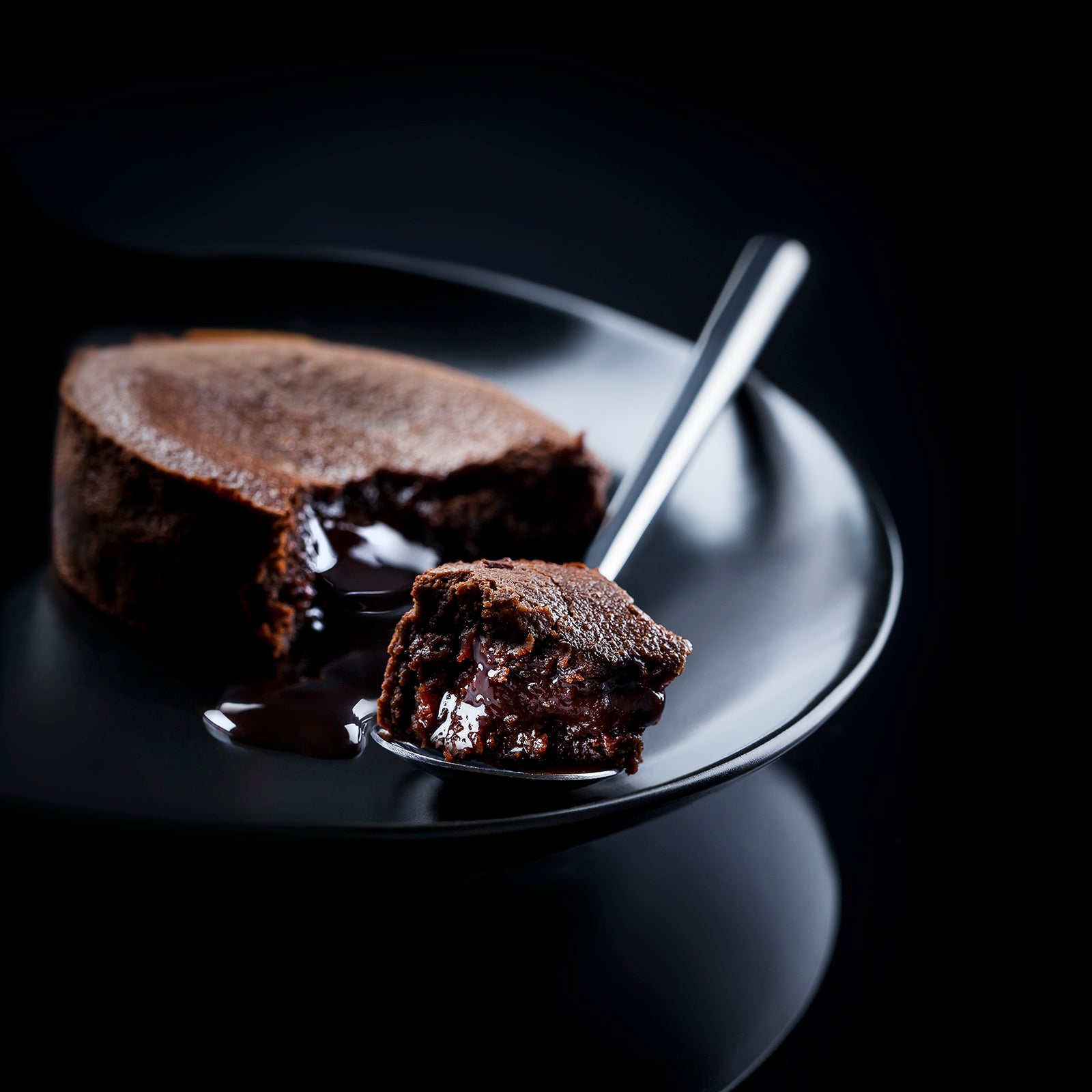 gâteau au chocolat fondant | photo d'art encadrée pour la décoration d'une pâtisserie boulangerie ou d'une cuisine